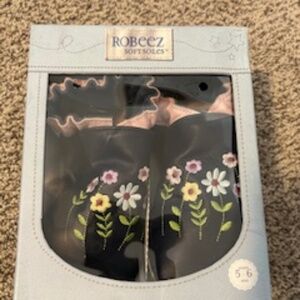 Robeez girls stemmed floweres navy size 5-6 years